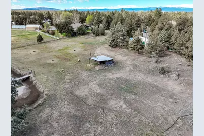 20970 Hicrest Place, Bend, OR 97703 - Photo 35