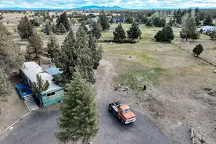 20968 Hicrest Pl, Bend, OR 97703 - Photo 37