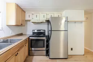 20970 Hicrest Pl, Bend, OR 97703 - Photo 11