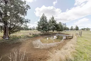 20970 Hicrest Pl, Bend, OR 97703 - Photo 31