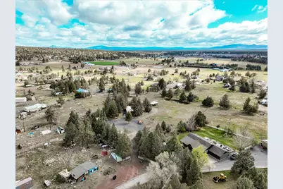 20970 Hicrest Place, Bend, OR 97703 - Photo 37