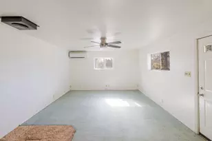 20970 Hicrest Pl, Bend, OR 97703 - Photo 13