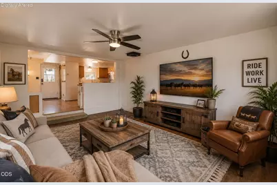 20970 Hicrest Place, Bend, OR 97703 - Photo 11