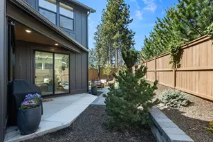 19201 NW Mount Shasta Dr, Bend, OR 97703 - Photo 27