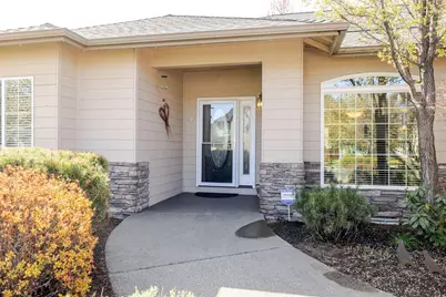 2241 SE Pilatus Lane, Bend, OR 97702 - Photo 3