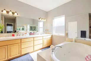 2241 SE Pilatus Ln, Bend, OR 97702 - Photo 19