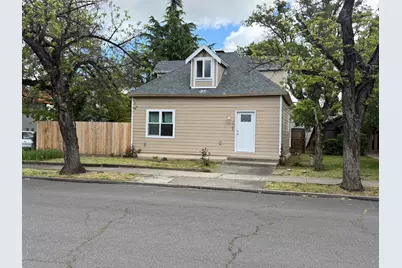 329 S Grape Street, Medford, OR 97501 - Photo 3