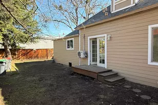 329 S Grape St, Medford, OR 97501 - Photo 5