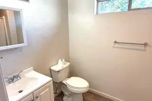 329 S Grape St, Medford, OR 97501 - Photo 23