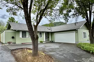 1026 NE A St, Grants Pass, OR 97526 - Photo 1