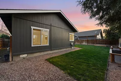 2217 NW Cedar Avenue, Redmond, OR 97756 - Photo 41