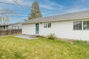 2807 SW 23rd St, Redmond, OR 97756 - Photo 21