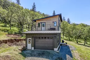 1545 Hwy 238, Jacksonville, OR 97530 - Photo 41