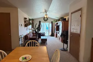 2741 SW 28th St, Redmond, OR 97756 - Photo 7