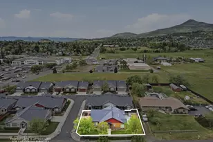 3633 Harbrooke Rd, Medford, OR 97504 - Photo 29