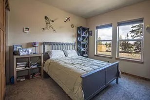 63170 Fremont Rd, Bend, OR 97701 - Photo 17