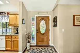 221 Lauer Way, Grants Pass, OR 97526 - Photo 7