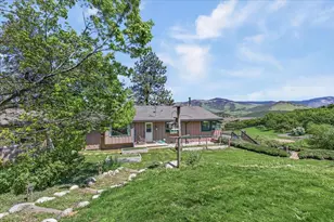 750 Neil Creek Rd, Ashland, OR 97520 - Photo 47