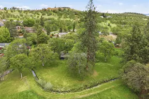 620 Vista Park Dr, Eagle Point, OR 97524 - Photo 5