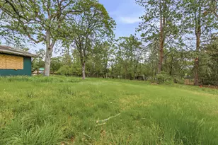 620 Vista Park Dr, Eagle Point, OR 97524 - Photo 15