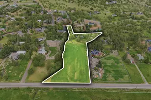 620 Vista Park Dr, Eagle Point, OR 97524 - Photo 3