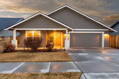 1811 NE 3rd Street, Redmond, OR 97756 - Photo 1