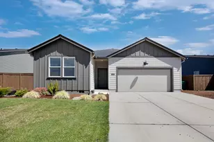 5229 Amberview Ln, Klamath Falls, OR 97603 - Photo 1