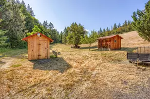 7484 Sterling Creek Rd, Jacksonville, OR 97530 - Photo 35
