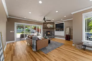 1679 NE Terrace Dr, Grants Pass, OR 97526 - Photo 5