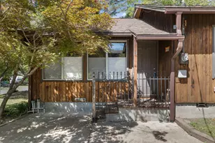 1103 4th Ave, Gold Hill, OR 97525 - Photo 5