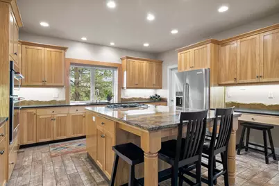 2832 NW Polarstar Avenue, Bend, OR 97703 - Photo 11