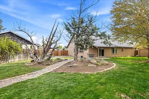 2232 SW Newberry Ct, Redmond, OR 97756 - Photo 33