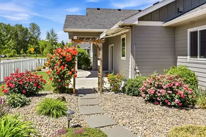 1502 River Run Street, Central Point, OR 97502 - Photo 9