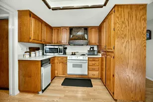 1082 La Loma Dr, Medford, OR 97504 - Photo 25