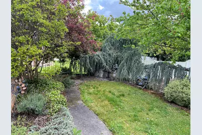 2954 Wilkshire Drive, Medford, OR 97504 - Photo 53