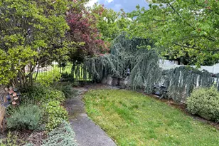 2954 Wilkshire Dr, Medford, OR 97504 - Photo 53