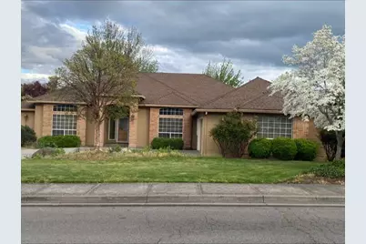 2954 Wilkshire Drive, Medford, OR 97504 - Photo 1