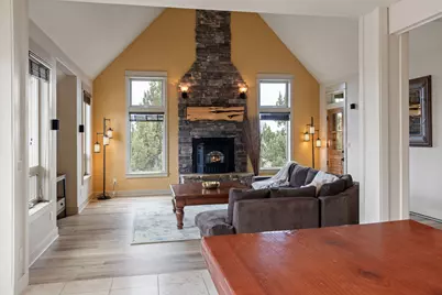 24442 Dodds Road, Bend, OR 97701 - Photo 11