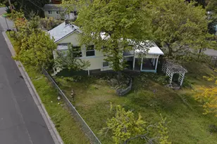 480 Harrison St, Ashland, OR 97520 - Photo 1