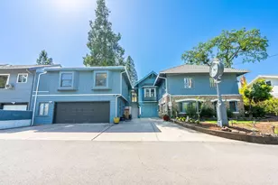 200 Medford Heights Ln, Medford, OR 97504 - Photo 3