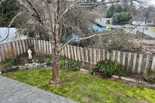 1049 Jeramy Way, Grants Pass, OR 97527 - Photo 19