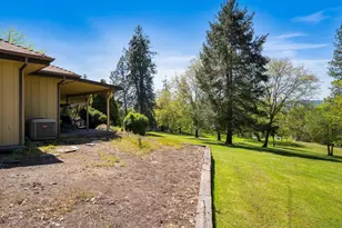 254 El Camino Way, Grants Pass, OR 97526 - Photo 33