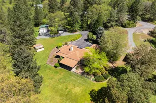 254 El Camino Way, Grants Pass, OR 97526 - Photo 1