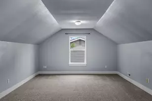 161 NE 9th St, Madras, OR 97741 - Photo 17