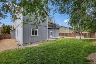 161 NE 9th St, Madras, OR 97741 - Photo 43