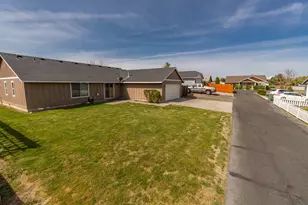 545 SW Sunrise Cir, Metolius, OR 97741 - Photo 15