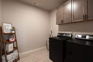1707 NW Varnish Ave, Redmond, OR 97756 - Photo 23