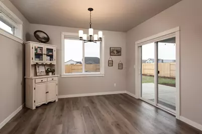 1707 NW Varnish Avenue, Redmond, OR 97756 - Photo 11