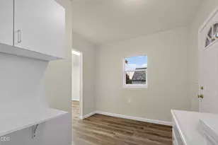 624 NW Hill St, Bend, OR 97703 - Photo 9