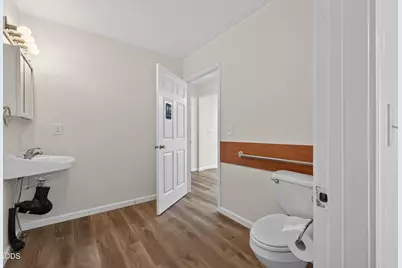 624 NW Hill Street, Bend, OR 97703 - Photo 11
